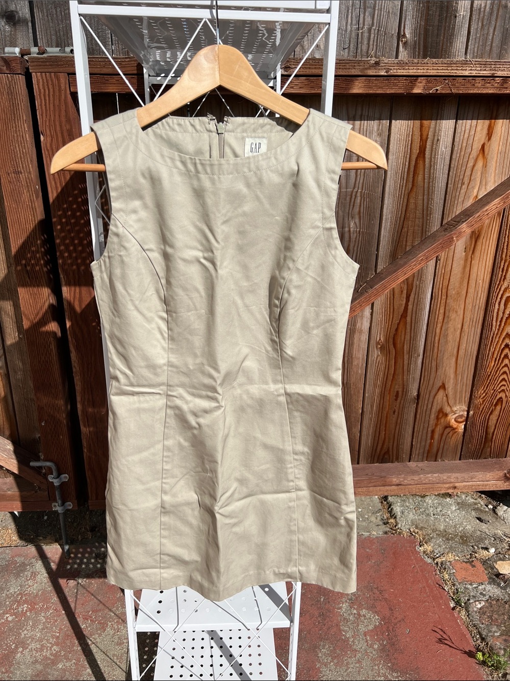 GAP Sleeveless Sheath Dress in Taupe-Beige